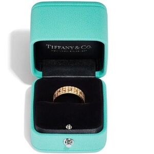 Tiffany’s True Wide Ring in Yellow Gold